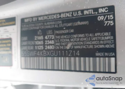 2016 Mercedes-Benz C 300 Sport 4Matic z USA, uszkodzony, nr VIN 55SWF4KBXGU111714